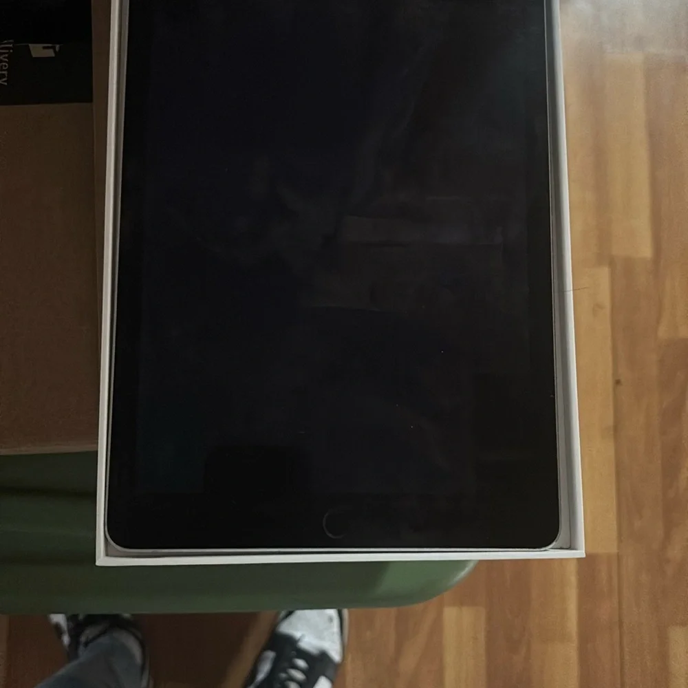 Apple Silver iPad Sleek Design Minimalist Tablet